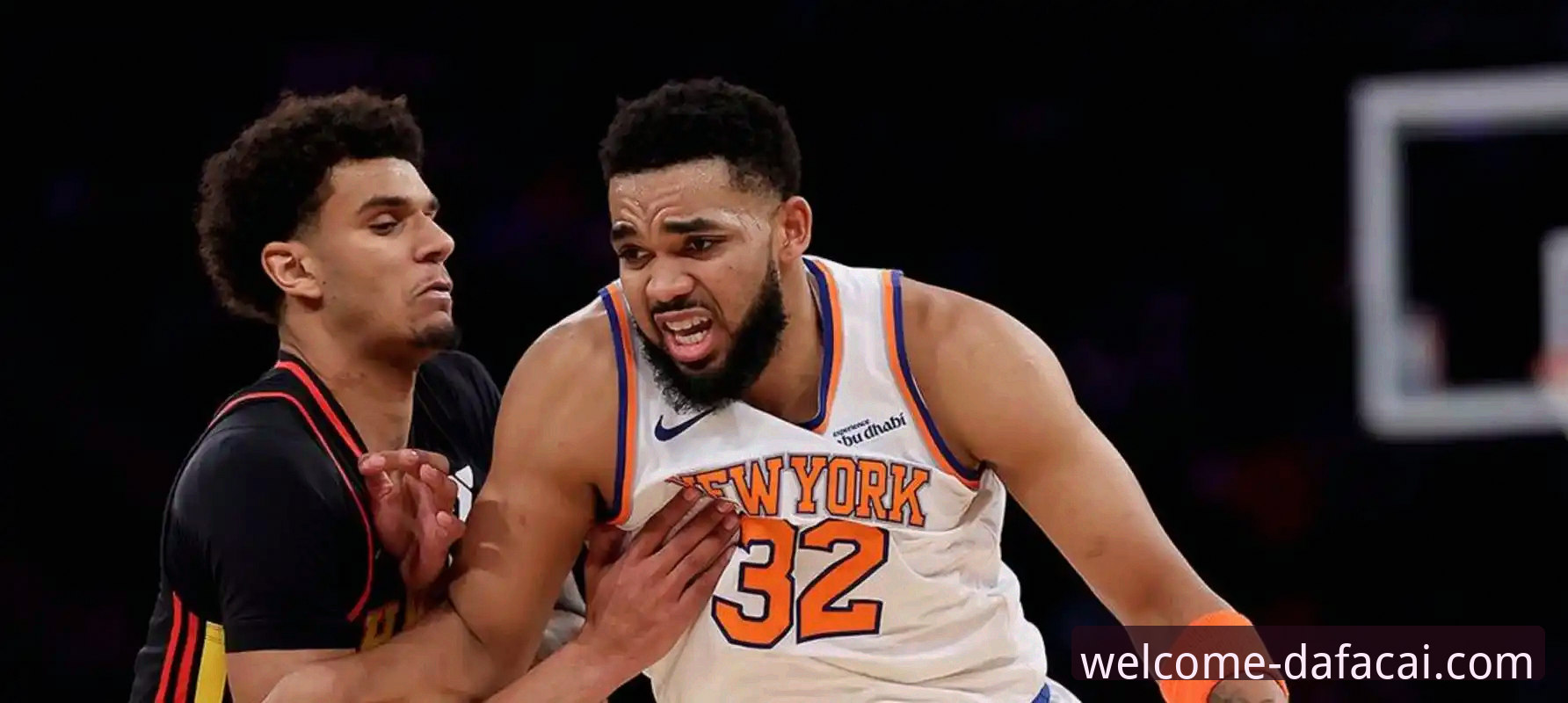 尼克斯队半场47分创纪录vs老鹰队惨败：NBA季后赛历史性对决的深度剖析
